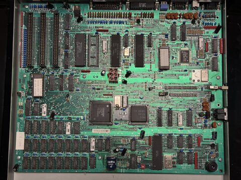Geöffnetes Commodore PC20-III Board